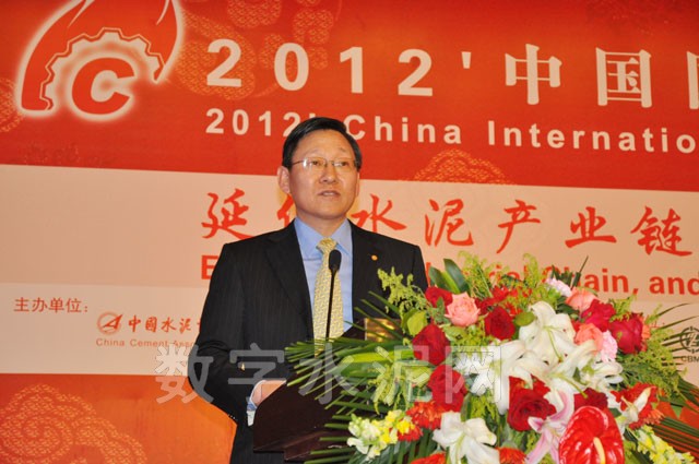 中联水泥董事长崔星太：做优做强中国建材核心产业