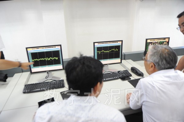 �ּ�ȼ�ռ�������Ч�����ԣ�NOx����Ч����27-39����