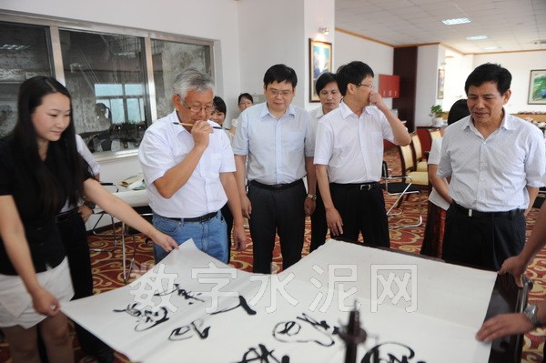 ���ݲ������쵼�Ĺ��ģ���һ���ܽᾭ��